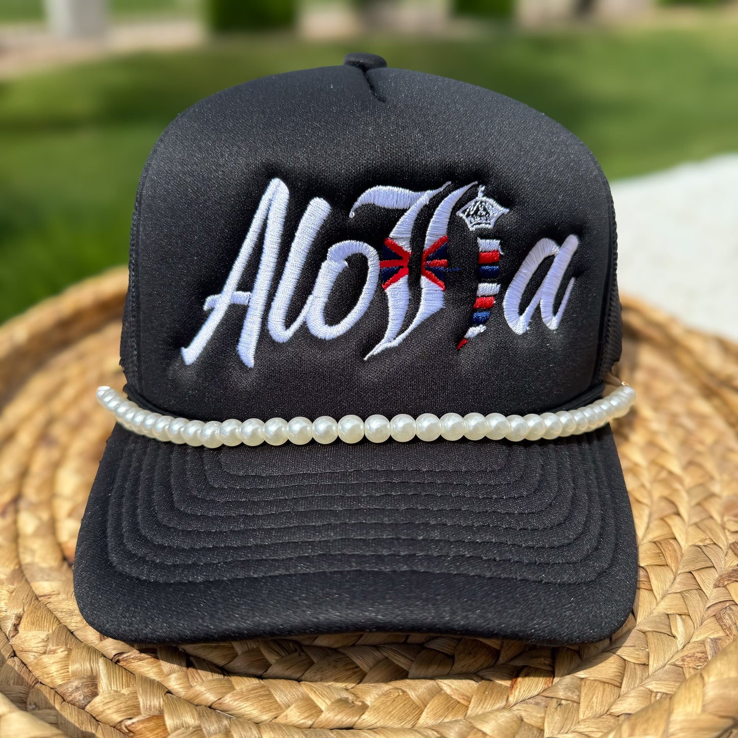 Lei Hat Chain
