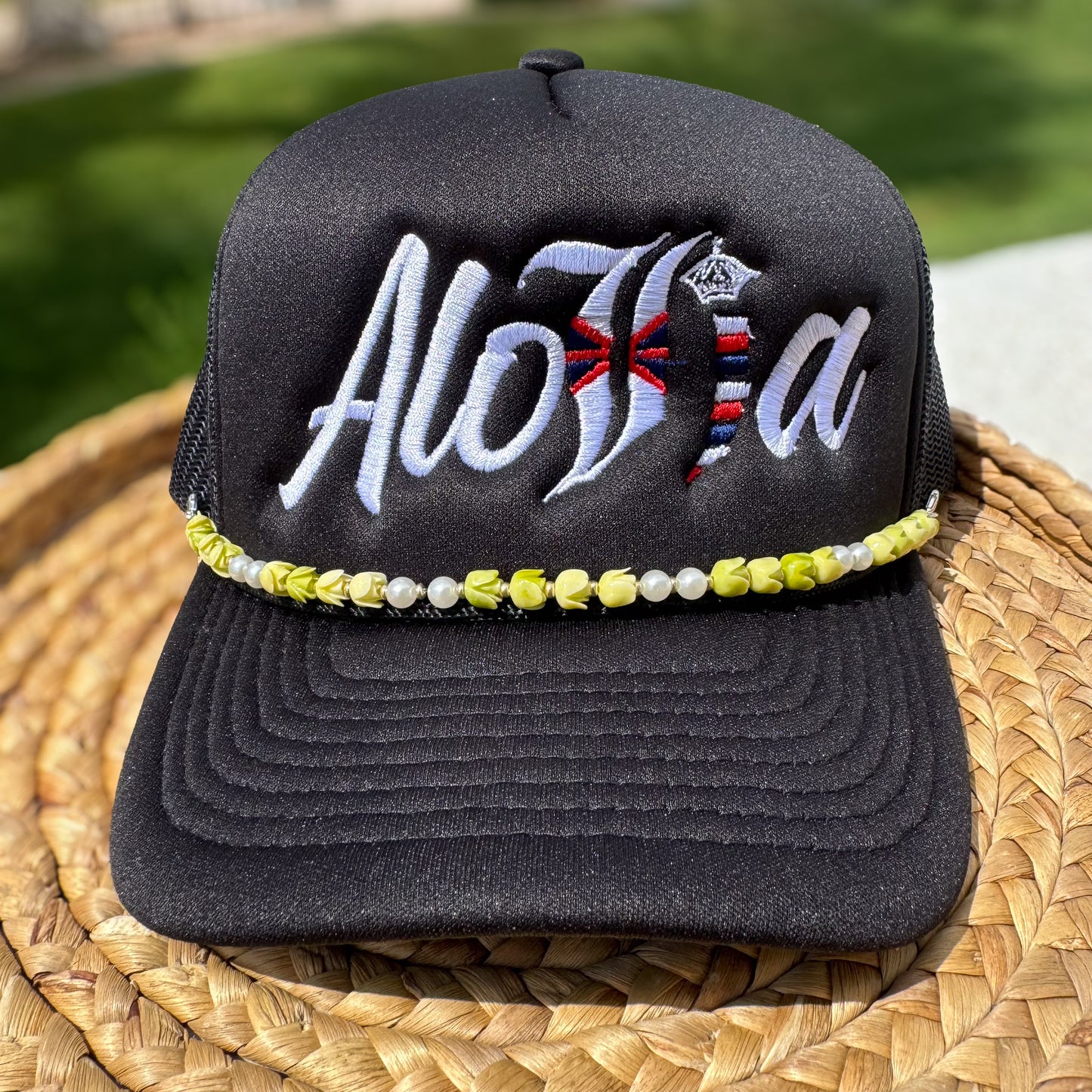 Lei Hat Chain