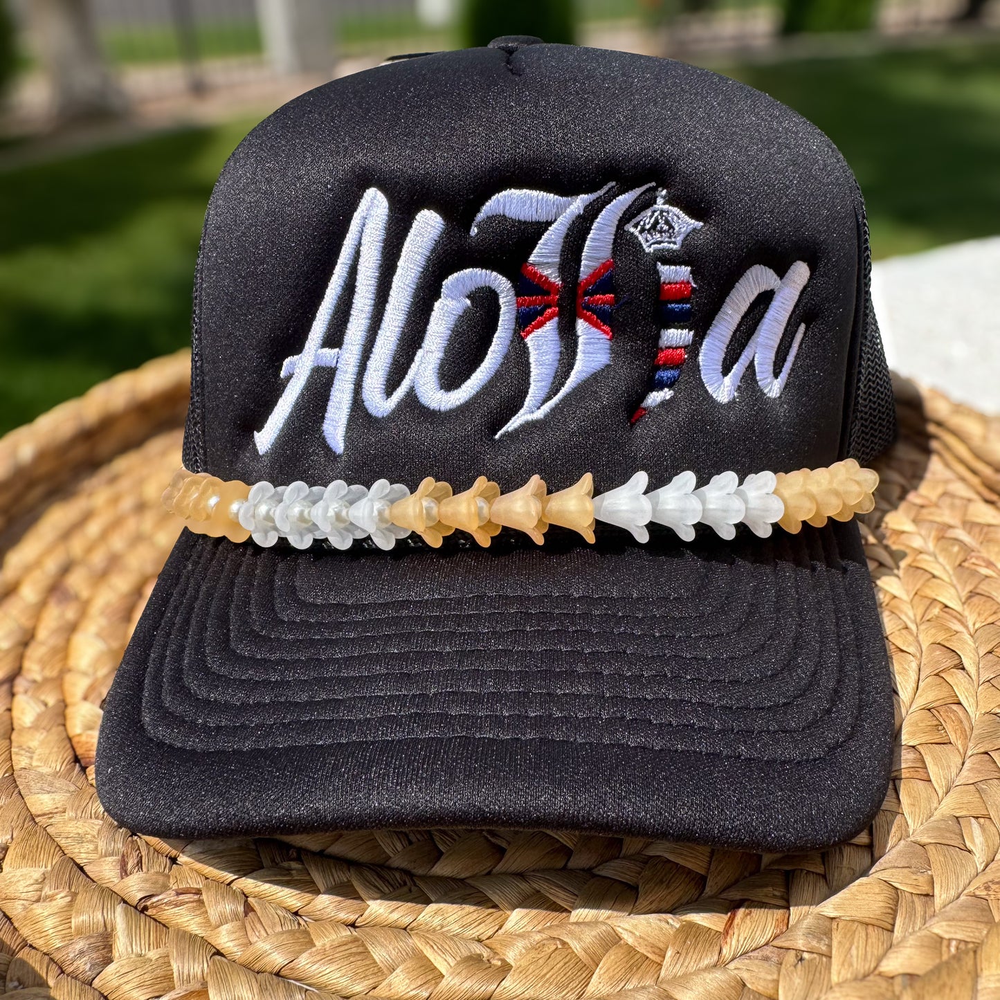 Lei Hat Chain