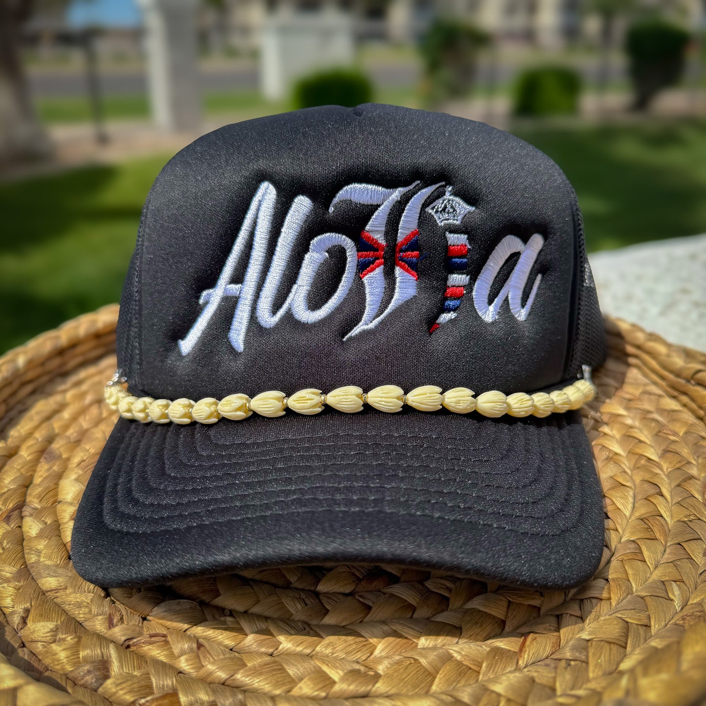Lei Hat Chain