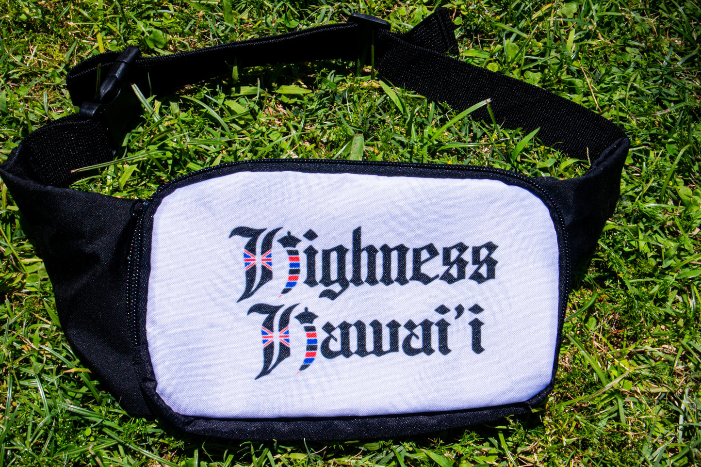 White Palapalai Fanny Pack